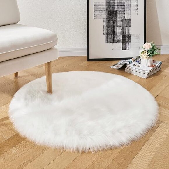 White Round Rugs Circle Faux Fur rug 3x3 feet - Picture 4 of 6